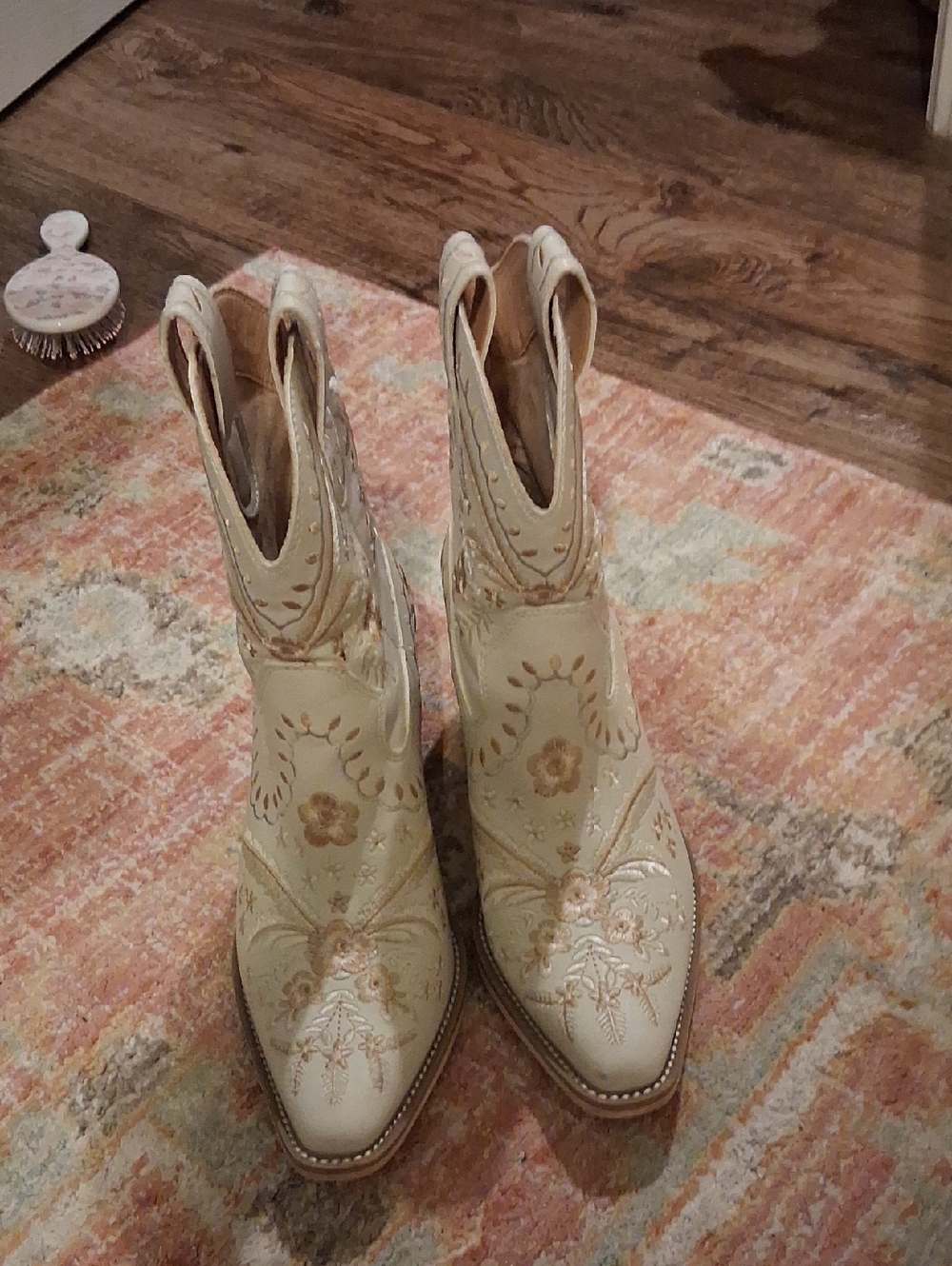 Mi.iM Cream Floral Embroidered Heeled Western Boots